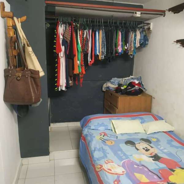 HEC1190: Apartamento de 4 cuartos, 2 baños y 2 garajes por $ 165.000 en
