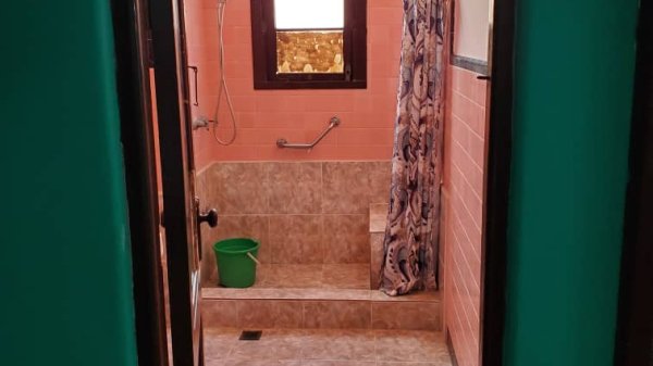 Picture on Apartamento de 2 cuartos y 2 baños por $ 65.000 en Centro Habana, La Habana