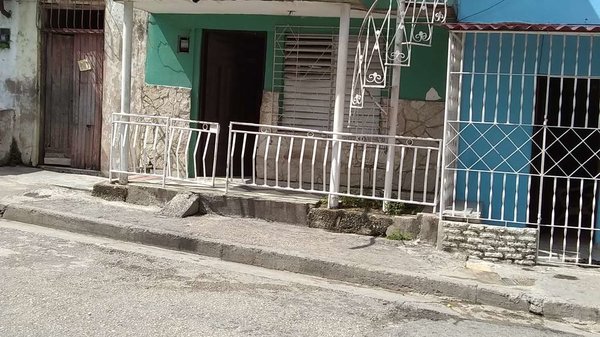 Picture on Casa de 2 cuartos y 1 baño por $ 20.000 en Santiago de Cuba, Santiago de Cuba