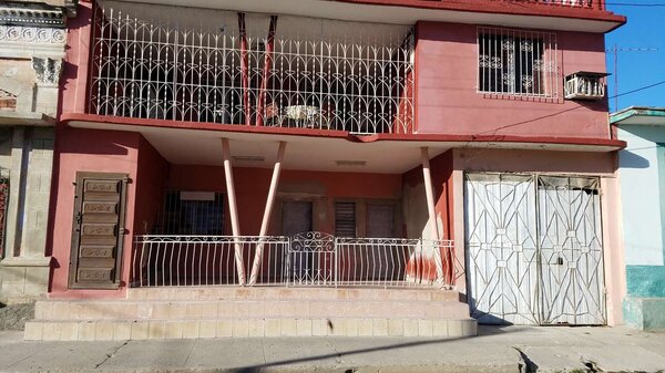 Picture on Casa de 8 cuartos y 3 baños por $ 90.000 en Cienfuegos, Cienfuegos