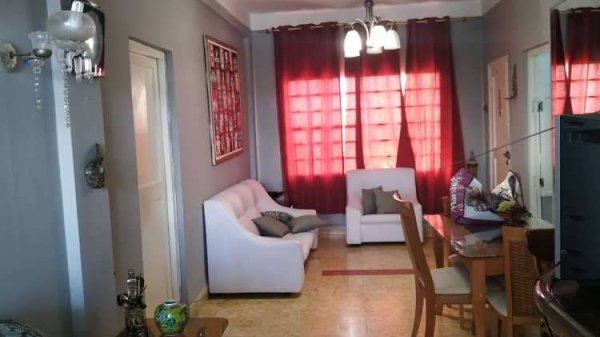 Picture on Apartamento de 4 cuartos, 2 baños y 2 garajes por $ 165.000 en Playa, La Habana