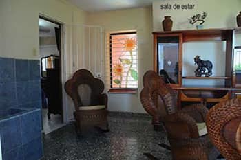 Picture on Casa de 3 cuartos y 4 baños por $ 150.000 en Playa, La Habana