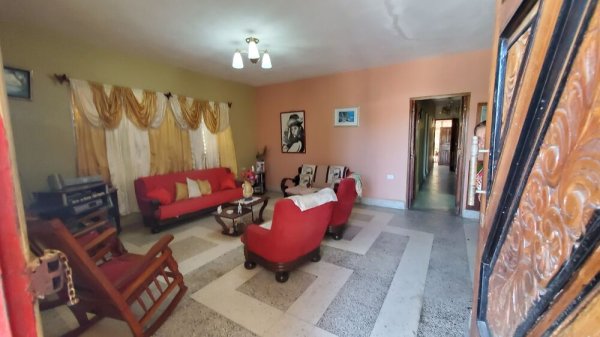 Picture on Casa de 6 cuartos, 6 baños y 1 garaje por $ 230.000 en Cienfuegos, Cienfuegos