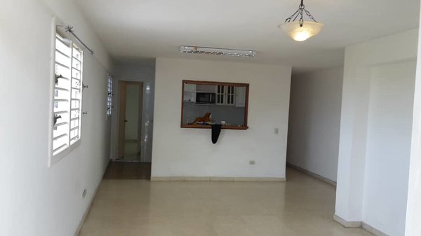 Picture on Apartamento de 2 cuartos, 2 baños y 1 garaje por $ 70.000 en Plaza de la Revolución, La Habana