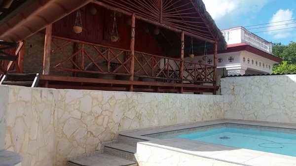 Picture on Casa de 6 cuartos, 7 baños y 1 garaje por $ 680.000 en Playa, La Habana