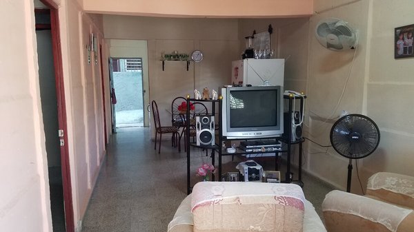 Picture on Casa de 3 cuartos, 2 baños y 1 garaje por $ 25.000 en Cienfuegos, Cienfuegos