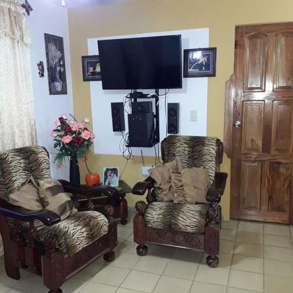HEC1386: Apartamento de 3 cuartos y 1 baño por $ 15.000 en Cienfuegos