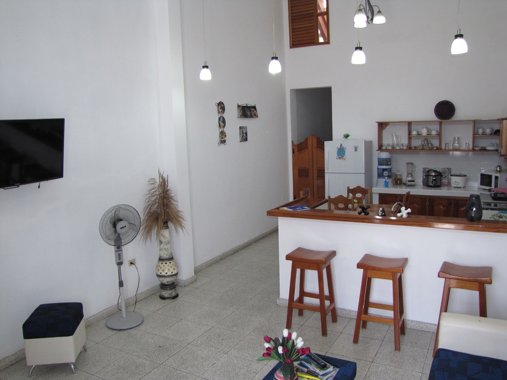 HEC1256: Casa de 4 cuartos y 4 baños por $ 90.000 en Cienfuegos, Cienfuegos