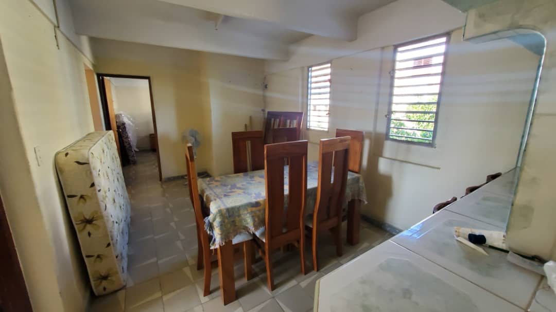 HEC1546: Apartamento de 3 cuartos y 1 baño por $ 10.000 en Cienfuegos, Cienfuegos