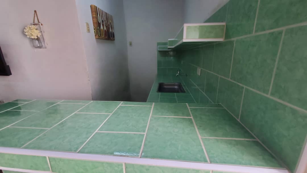 HEC1670: Casa de 2 cuartos y 1 baño por $ 8.000 en Cienfuegos, Cienfuegos
